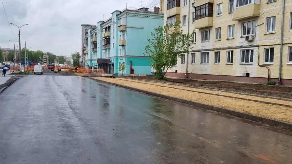Устройство пешеходной зоны началось на Октябрьском проспекте в Люберцах