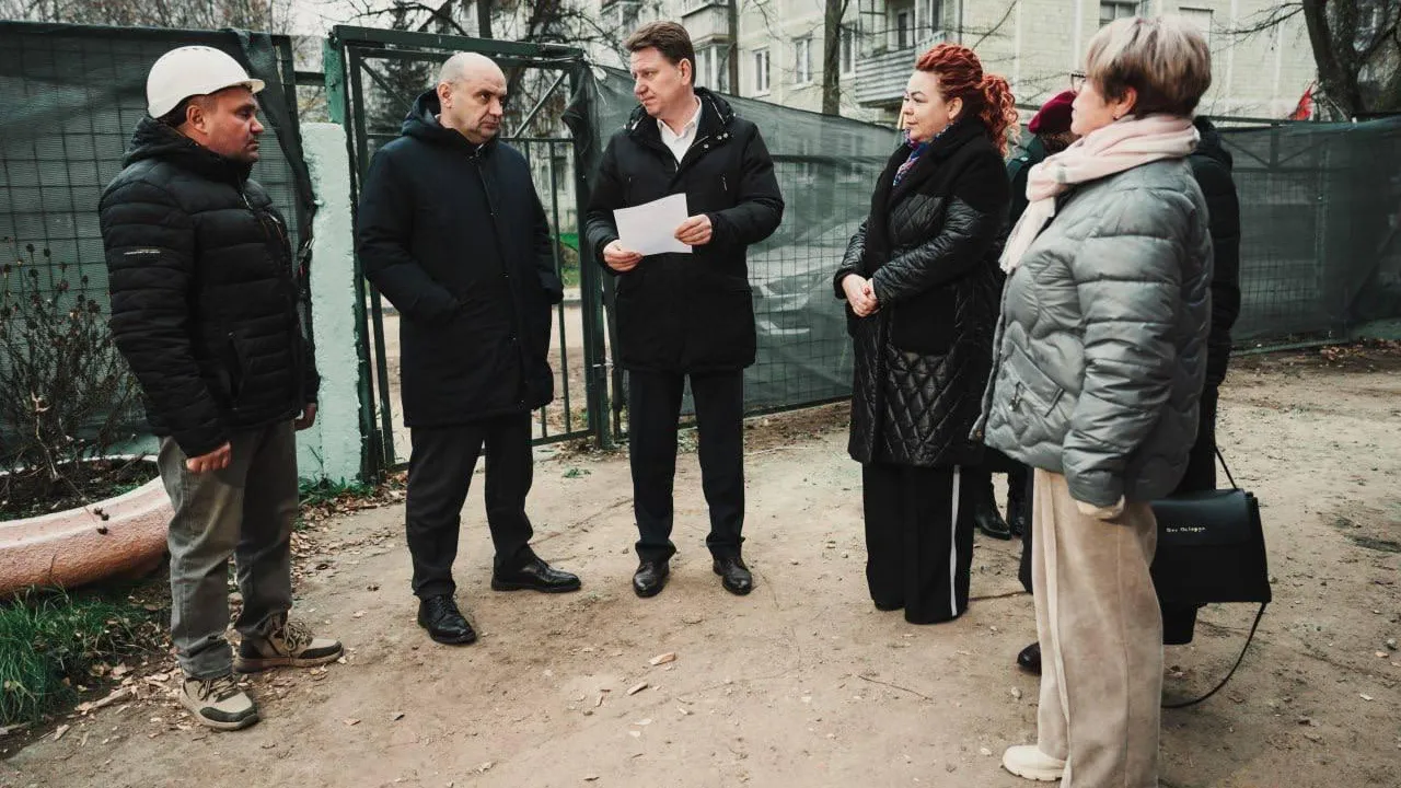 Глава Лосино-Петровского проверил ход капремонта работ в детсаду «Ивушка»