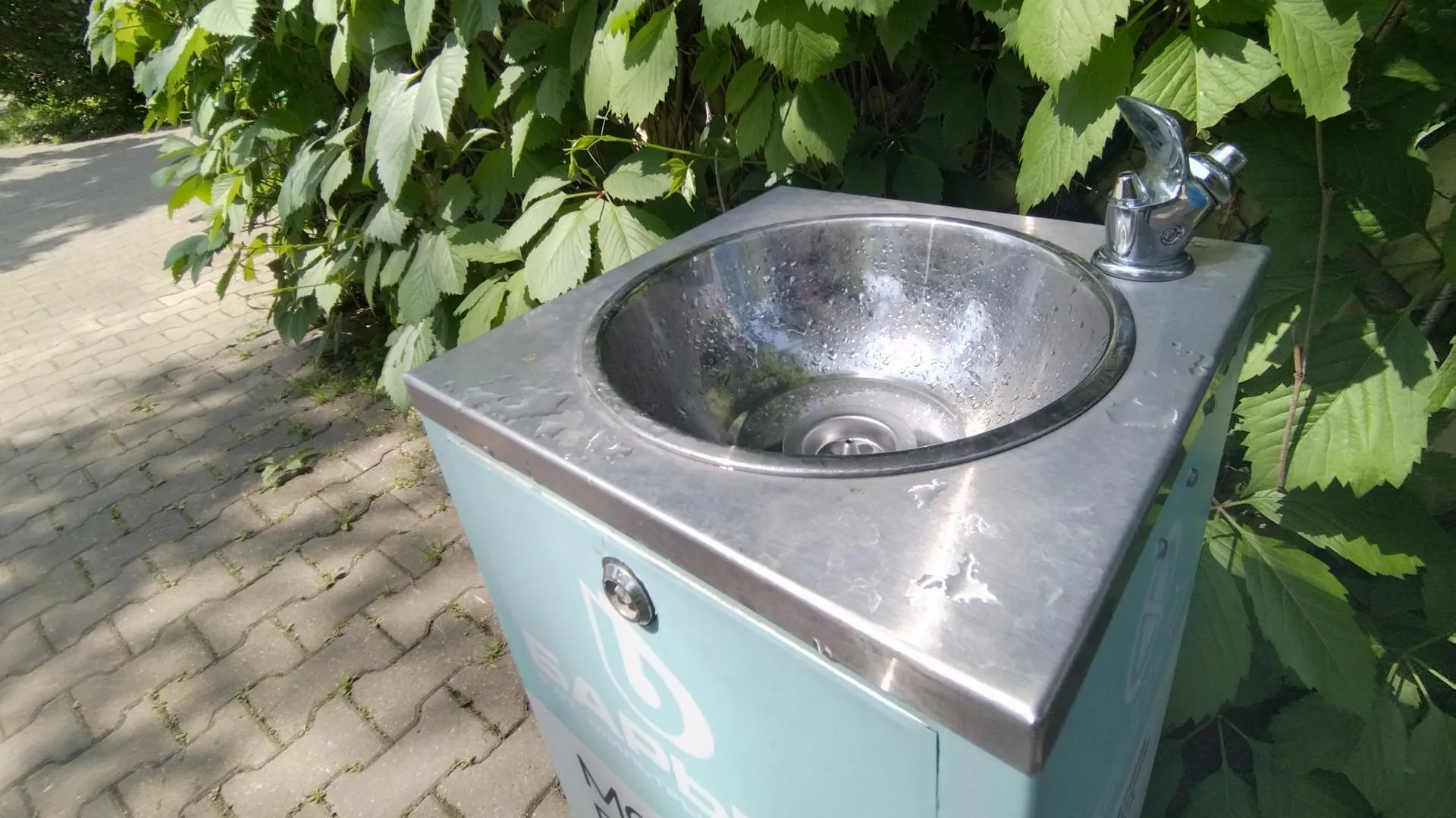 В Мытищинском парке установили фонтан с бесплатной чистой питьевой водой