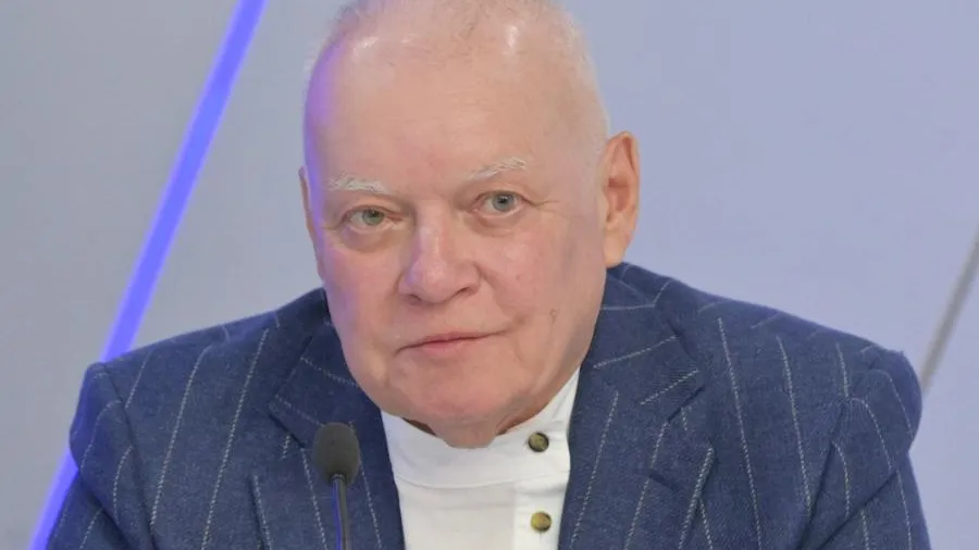 Дмитрий Киселев уйдет из «Вестей недели». Вместо него будет Евгений Попов