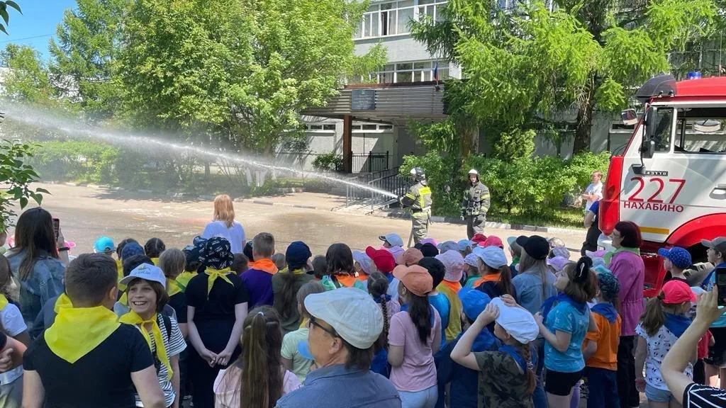 Воспитанникам летнего лагеря в Красногорске напомнили о правилах пожарной безопасности