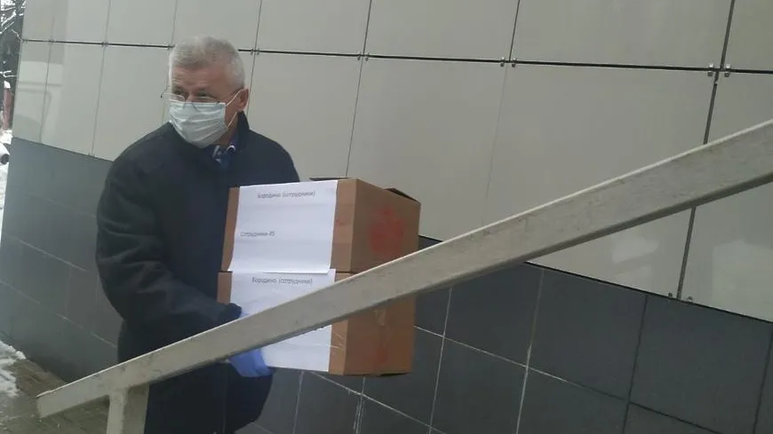 В Подольске медикам ковидных центров доставили горячее питание