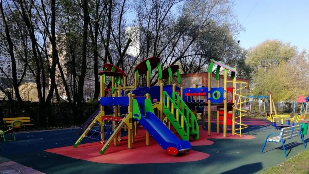 Программу комплексного благоустройства дворов завершили в Подмосковье