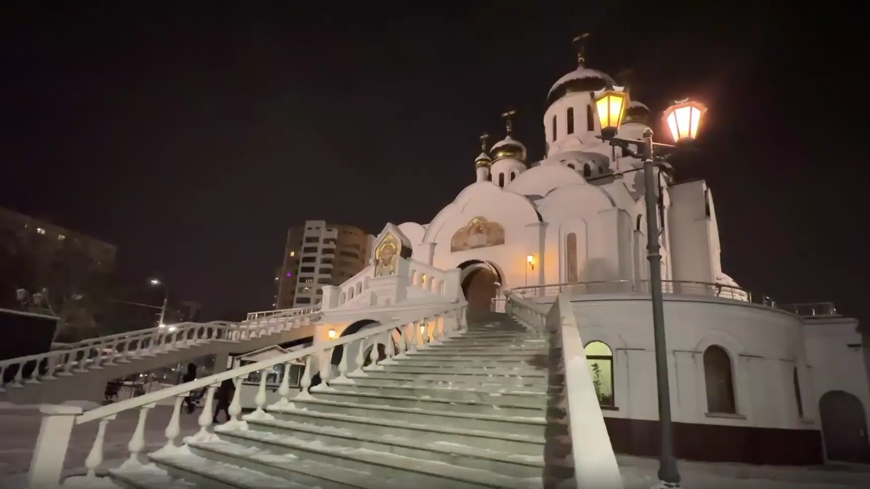 Глава Реутова Филипп Науменко принял участие в рождественской службе