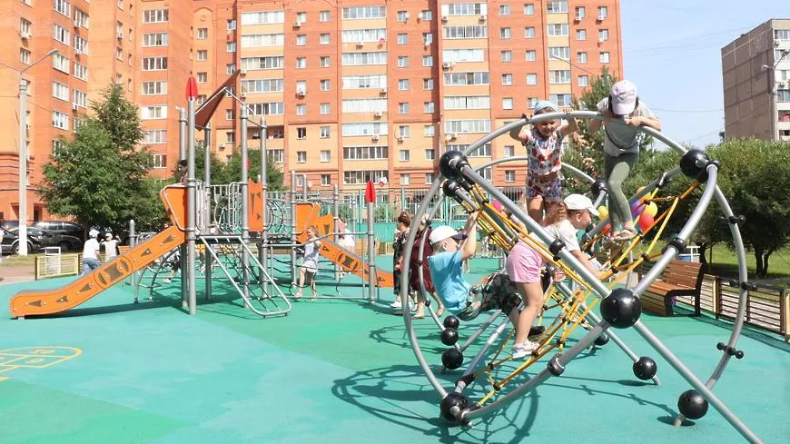 Новую детскую площадку открыли в Домодедове