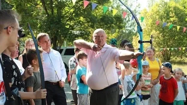 Мастер‑класс по стрельбе из лука прошел в Звездном городке
