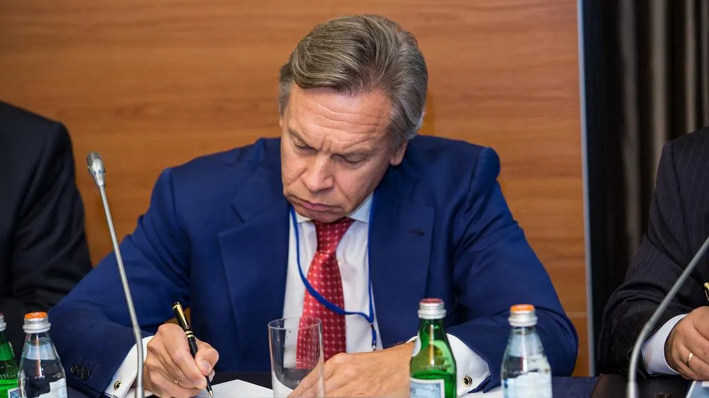 Пушков считает, что Европа перестала быть «островом спокойствия»