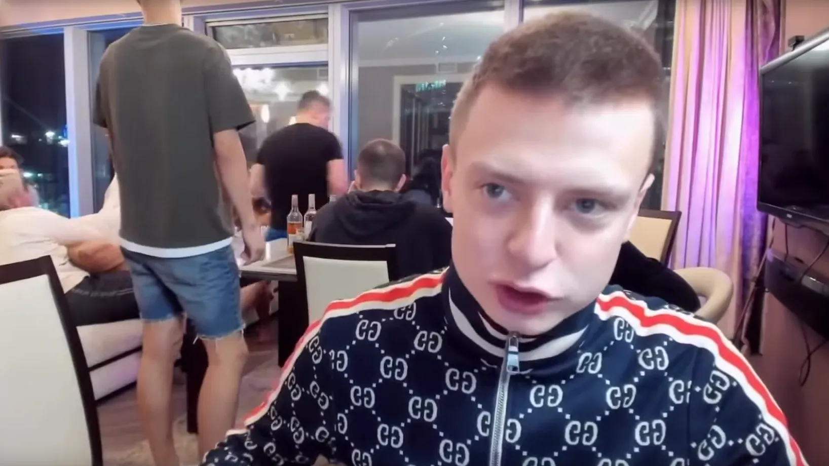 Белорусские власти признали каналы блогера Mellstroy экстремистскими