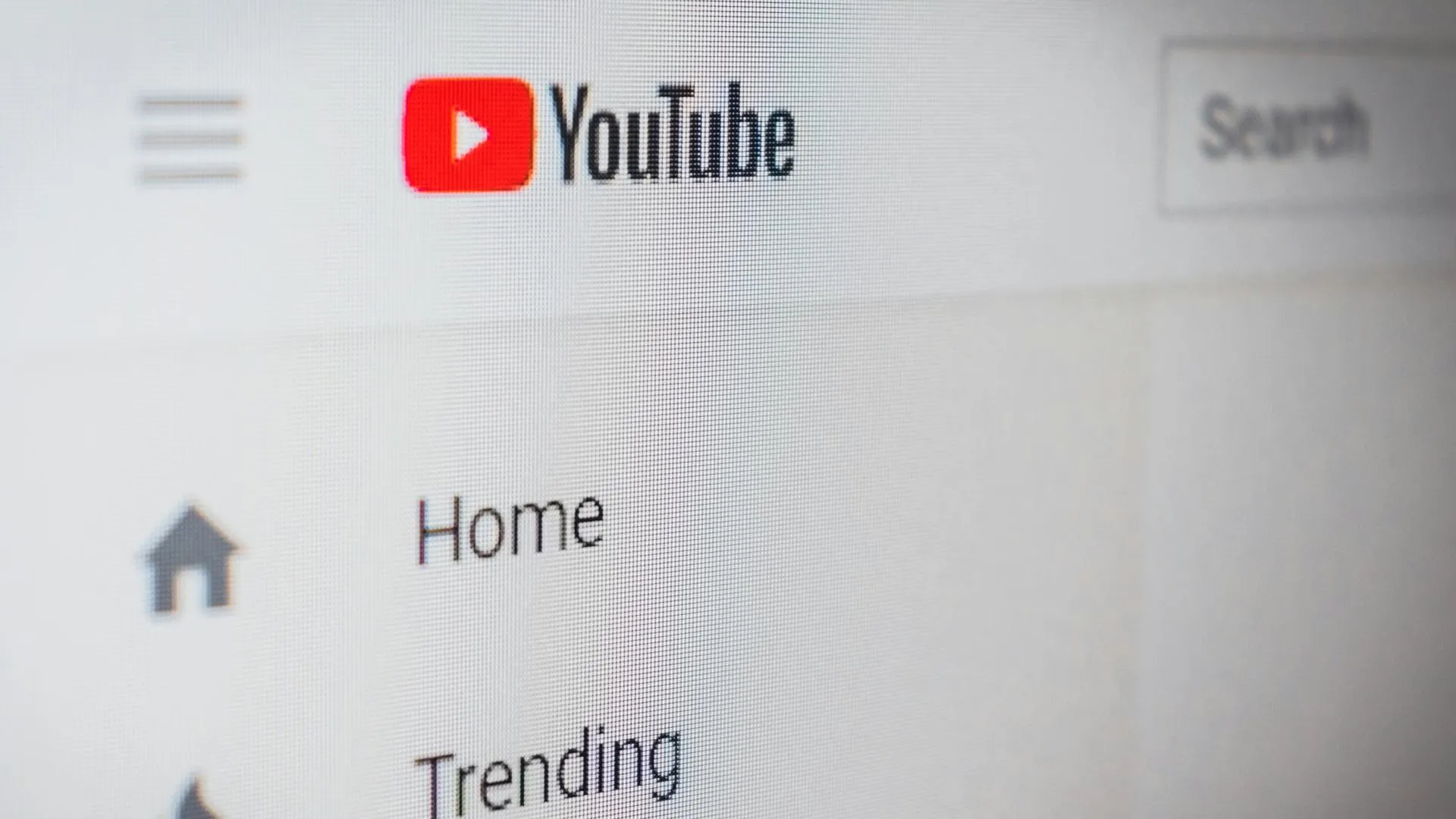 Пушков: блокировки YouTube в России не ожидается