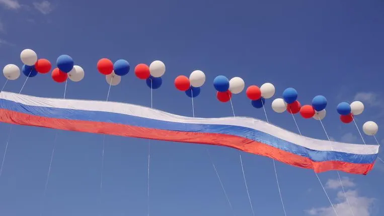 Около 360 флагов и декоративная подсветка украсят Люберцы ко Дню города