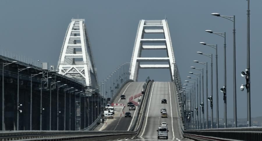 Очередь из 720 машин образовалась у Крымского моста