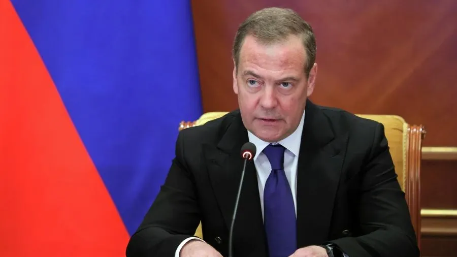 Медведев заявил об ужасе и панике, царящих в рядах противников России