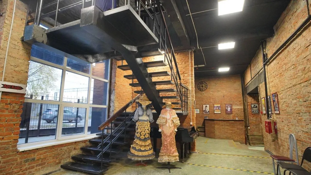 В Подольском драмтеатре обновили крышу, фасад и буфет