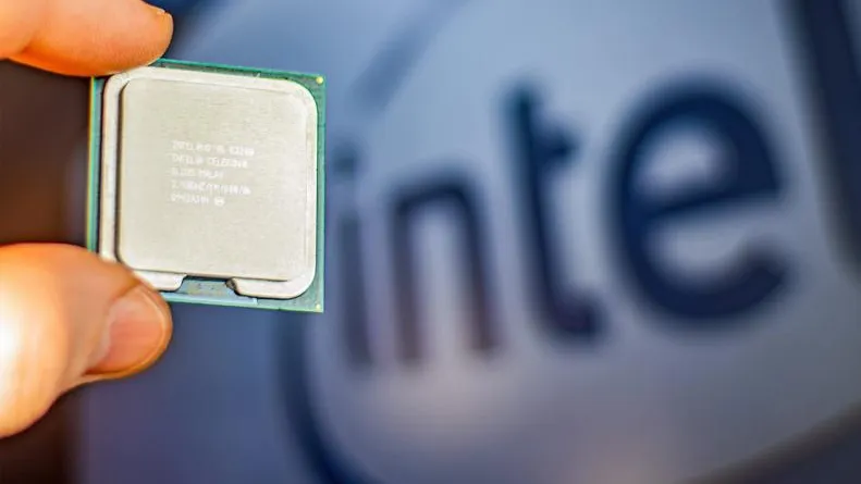 На заводе Intel запретили дезодоранты и Bluetooth из-за рисков производства