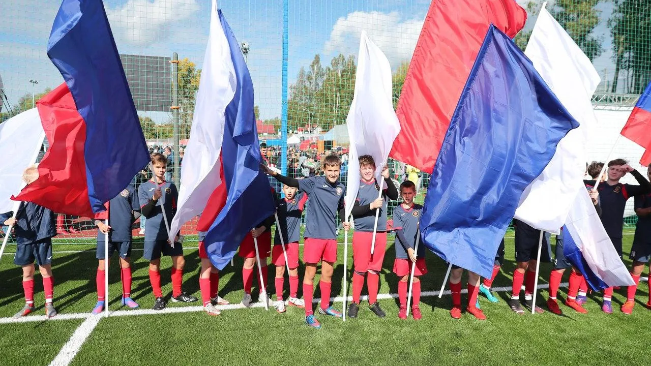 Обновленный стадион «Спартак» открыли в Звенигороде