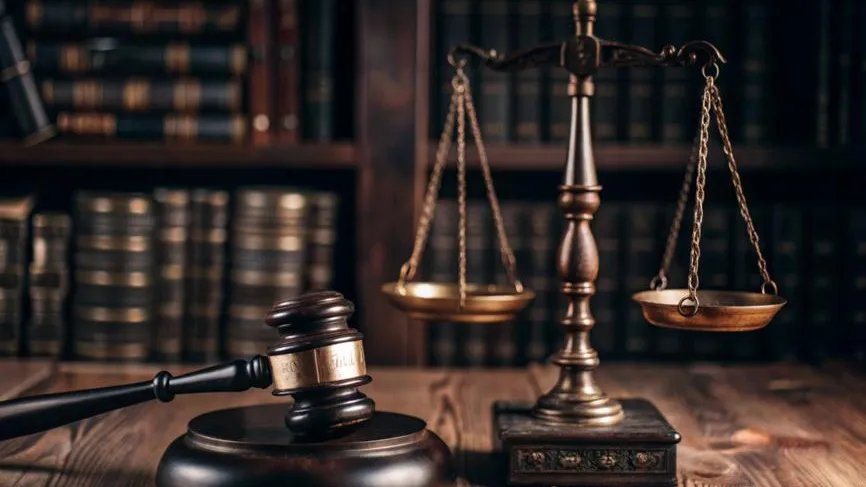 Зелинского осудили на 16 лет тюрьмы из-за брошенного коктейля Молотова