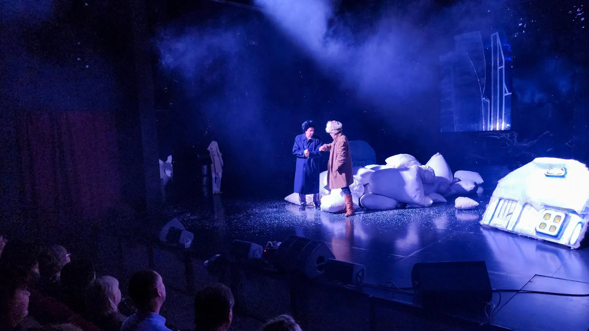 В Подольском драматеатре состоялся бесплатный показ спектакля «Ночь перед Рождеством»