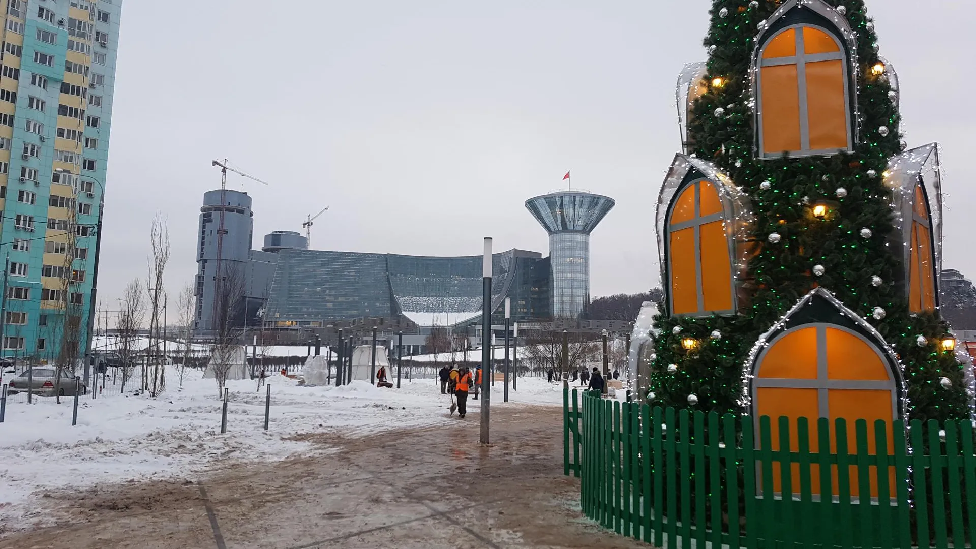 Благоустройство площади в Красногорске завершат к Новому году