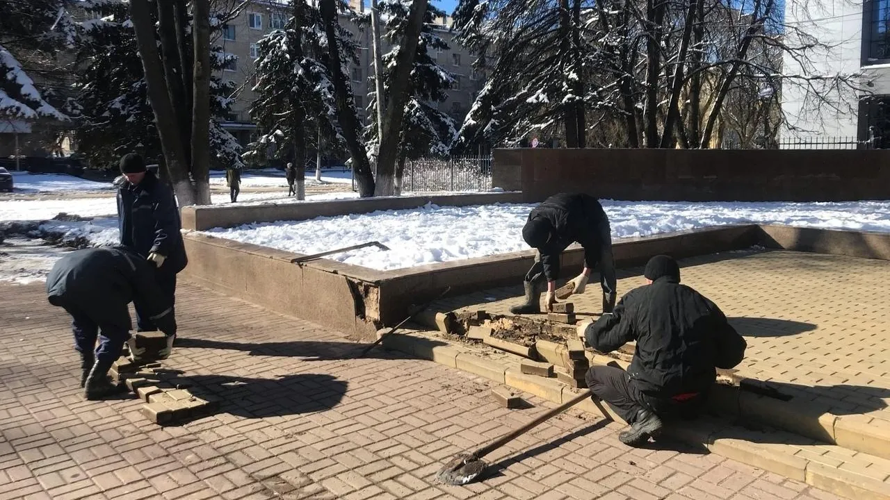 Подрядчики приступили к ремонту двух памятников воинской славы в микрорайоне Подольска