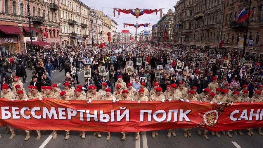 Стало известно, как пройдет очный «Бессмертный полк» в Петербурге в 2025 году