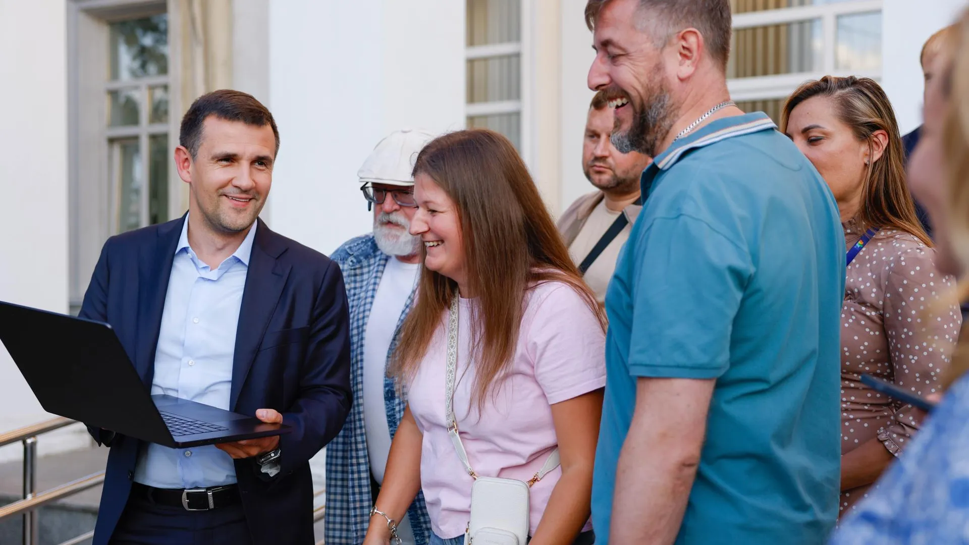 В Ленинском округе высадят розовые яблони в парке ЖК «Зеленые Аллеи»