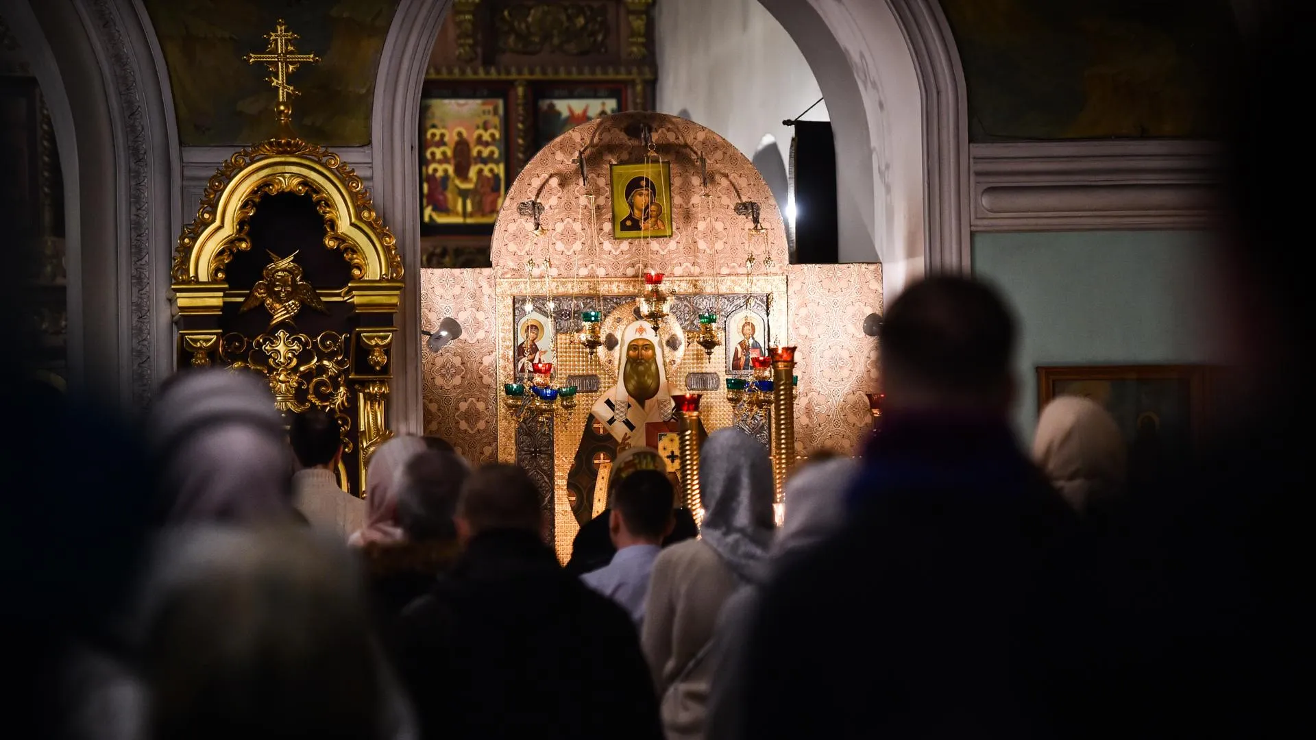 Андрей Воробьев поздравил жителей Подмосковья с Рождеством