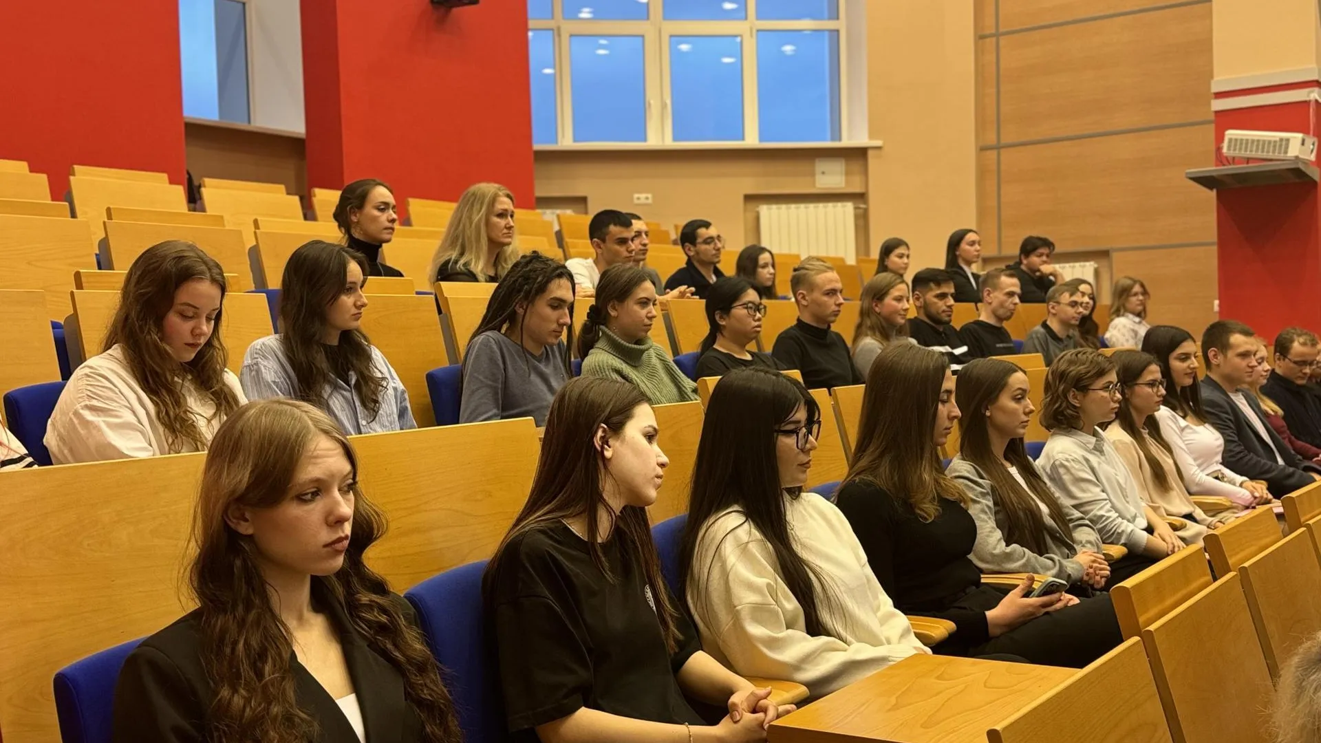 Подмосковные студенты смогут пройти практику в министерстве