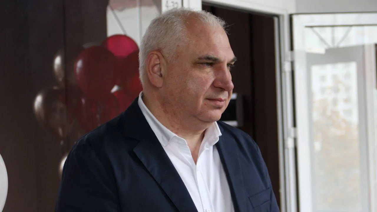 Сроки капремонта гимназии №5 в Дзержинском перенесли