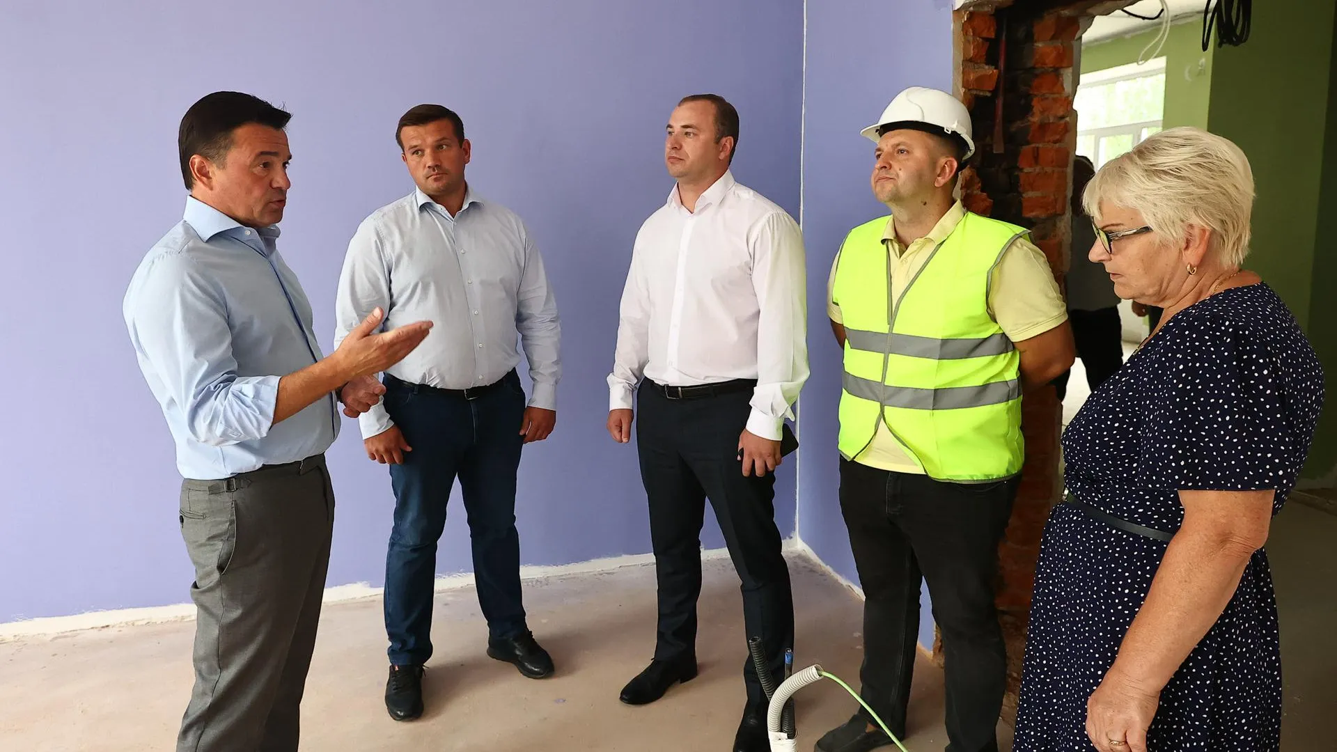 Губернатор поручил главе Бронниц сопровождать капремонт лицея на ул Льва Толстого