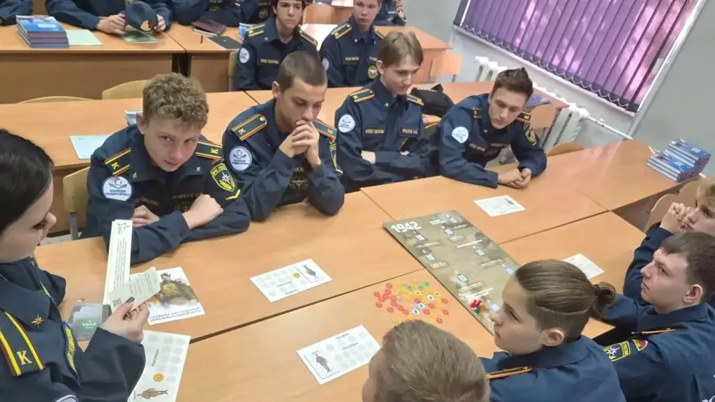 Школьники и студенты Подмосковья почтили память героев битвы за Кавказ