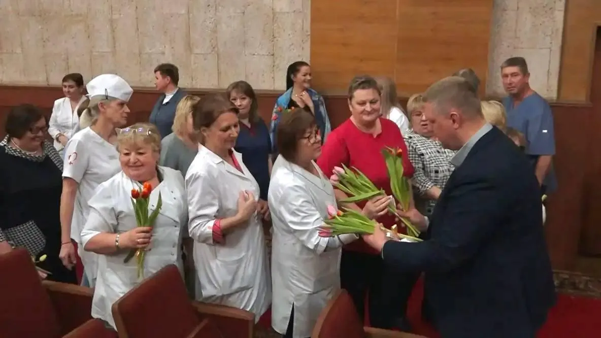В Солнечногорске поздравили сотрудниц военных госпиталей с 8 Марта