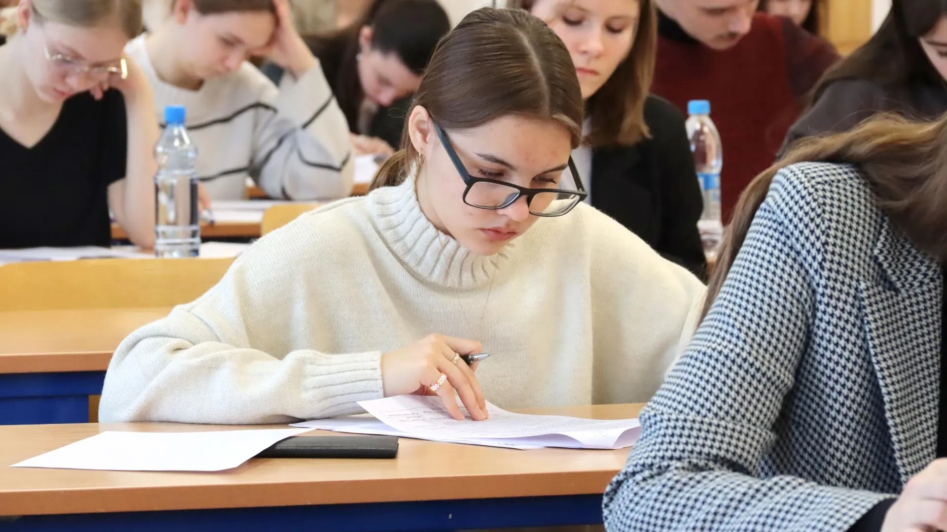 В Подмосковье стартовала череда очных туров Толстовских олимпиад