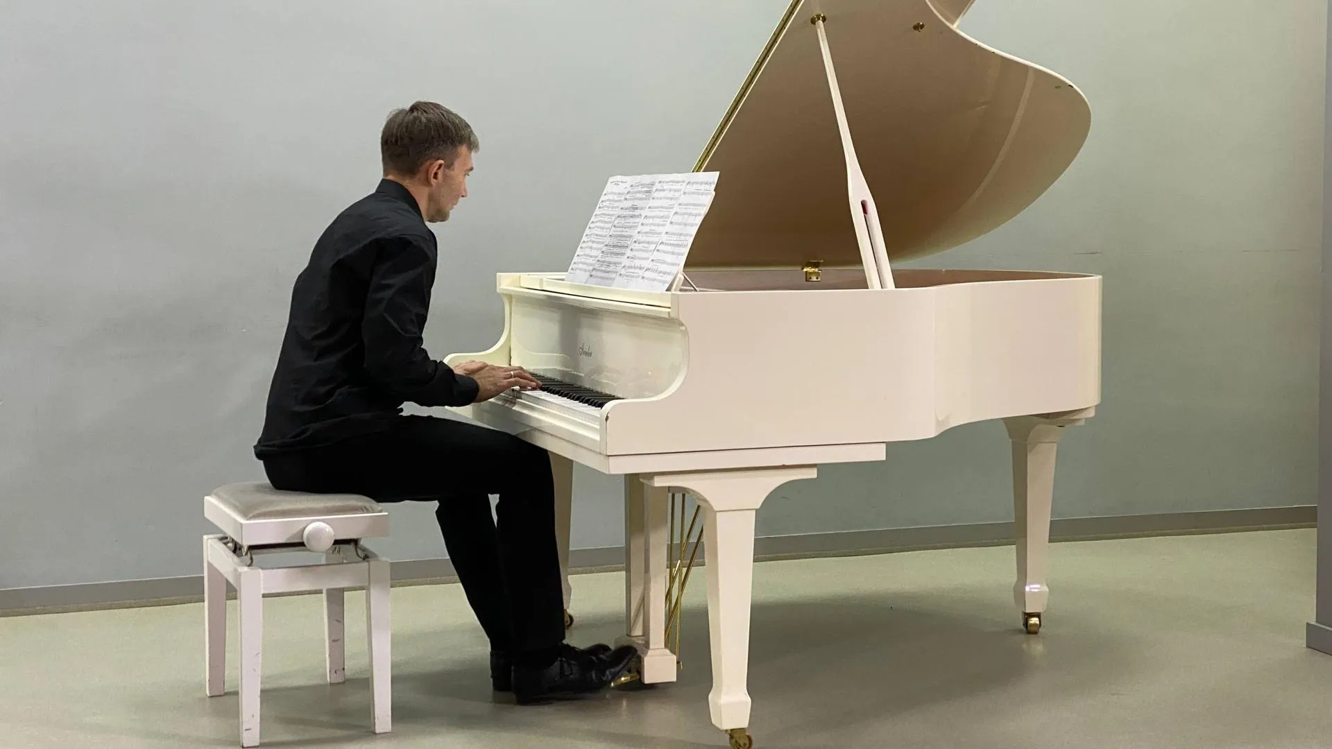 В Раменском прошел поэтический вечер в рамках проекта «Огонь поэзии»