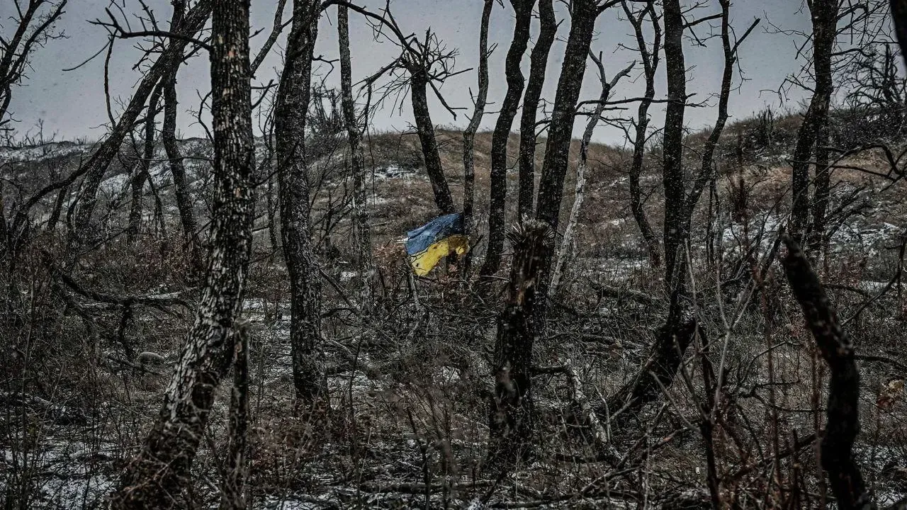 FT: украинские чиновники обсуждают возможность передачи части территорий России