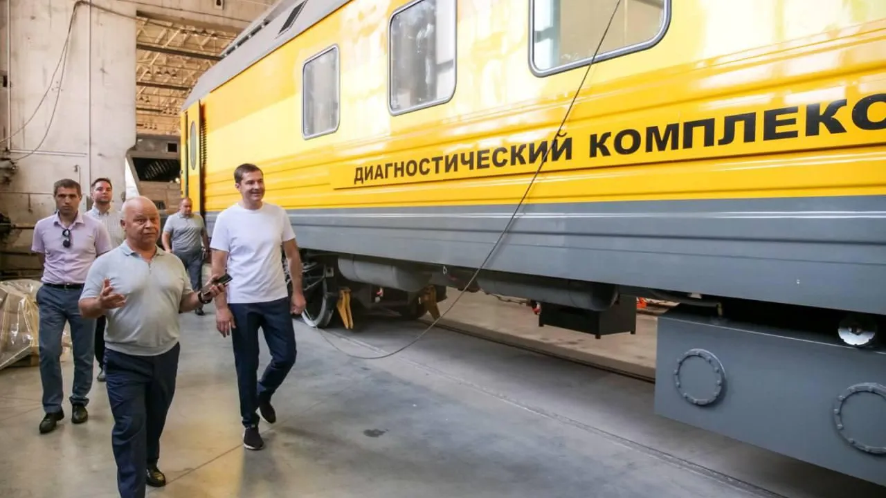 Глава Люберец Волков с рабочим визитом посетил АО «Фирма ТВЕМА»