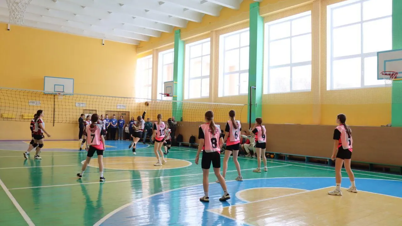 В Ступине стартовал этап соревнований по волейболу в рамках единой школьной лиги
