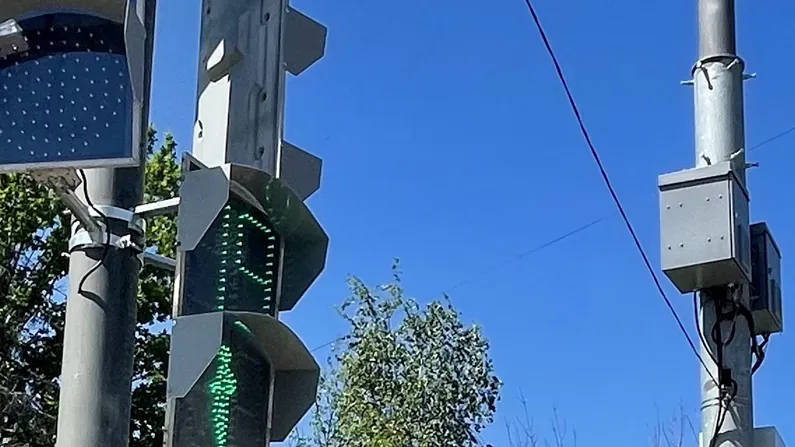 Новый пешеходный светофор установили на улице Маршала Неделина в Одинцове