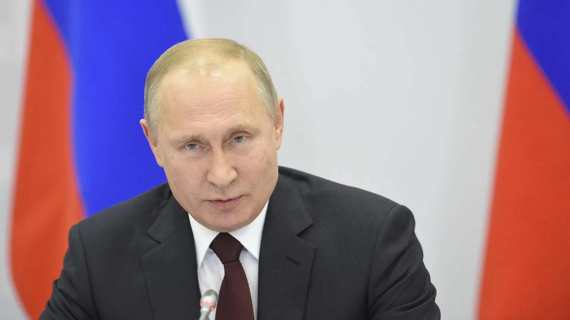 Путин назвал причины внесения поправок в Конституцию России