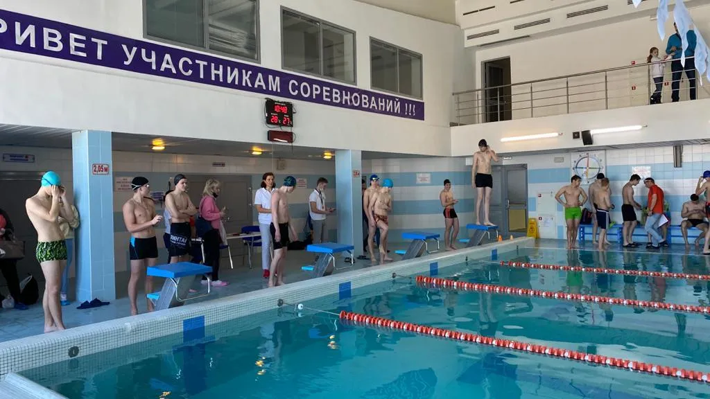 Команды Подольского социально‑спортивного колледжа победили на соревнованиях по плаванию