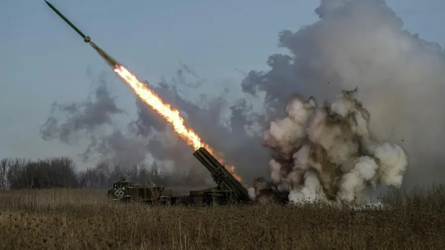 ВС России нанесли массированный удар по объектам ВПК Украины