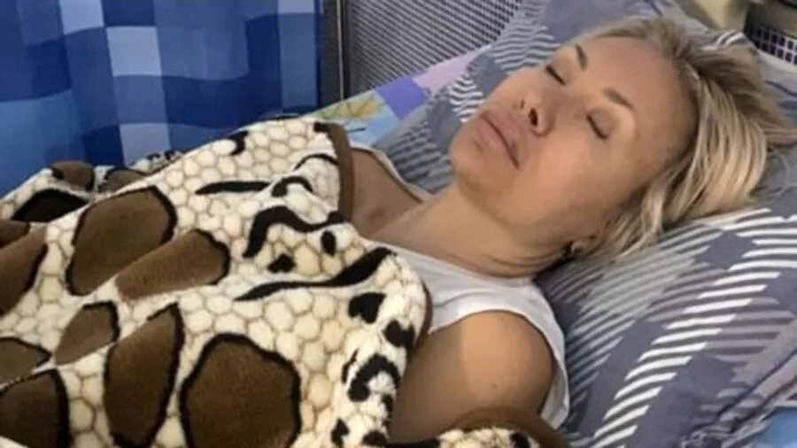 «Адская боль»: бывшая участница «Дома-2» Элина Камирен попала в больницу