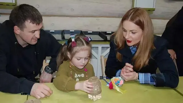 Музей «Мелихово» приглашает на программу выходного дня «В каждой избушке свои игрушки»