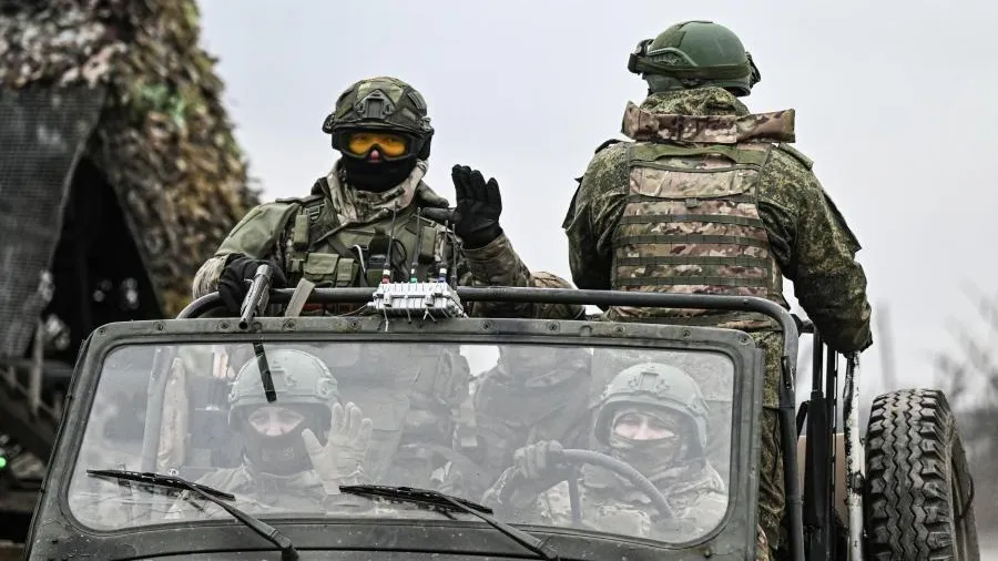 МО РФ: солдаты МТО доставляют еду штурмовикам в дельте Днепра на грузовых дронах