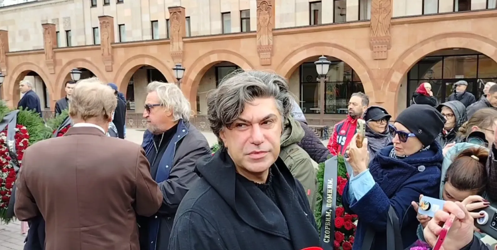 Николай Цискаридзе на церемонии прощания с режиссером и телеведущим Тиграном Кеосаяном