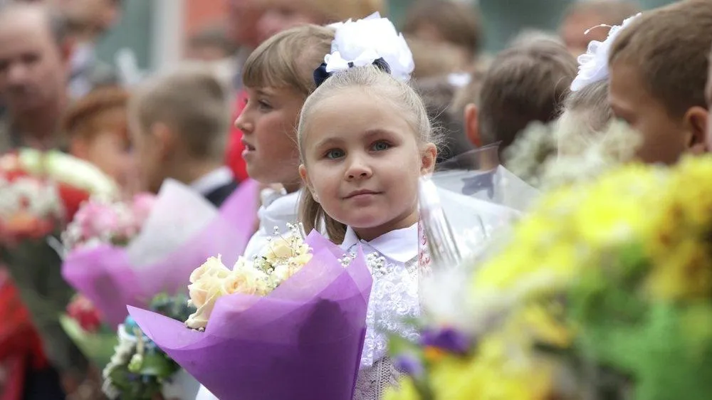 Торжественные школьные линейки пройдут в Подмосковье в понедельник