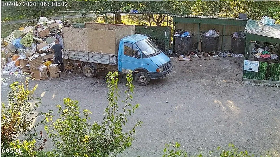 В Ленинском округе выписали штраф за незаконный сброс мусора