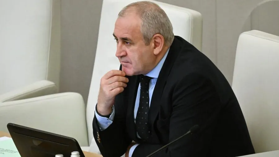 Вице-спикер Госдумы Неверов снят с должности