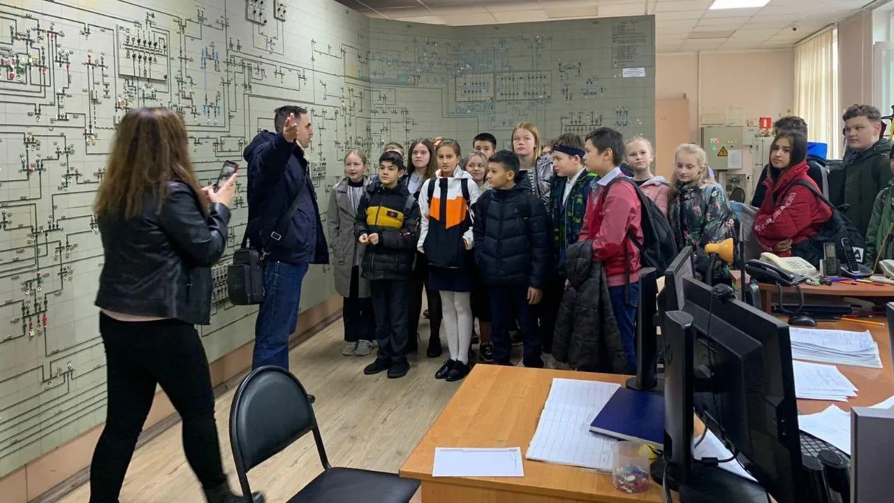 День открытых дверей провели в филиале Мособлэнерго для школьников Люберец