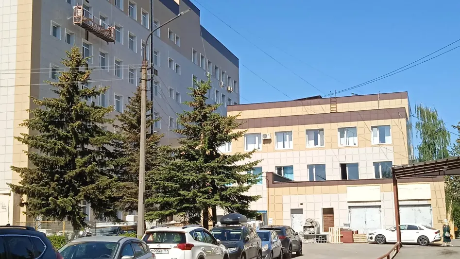 Специалисты технадзора продолжают следить за проведением ремонта поликлиники в Дмитрове