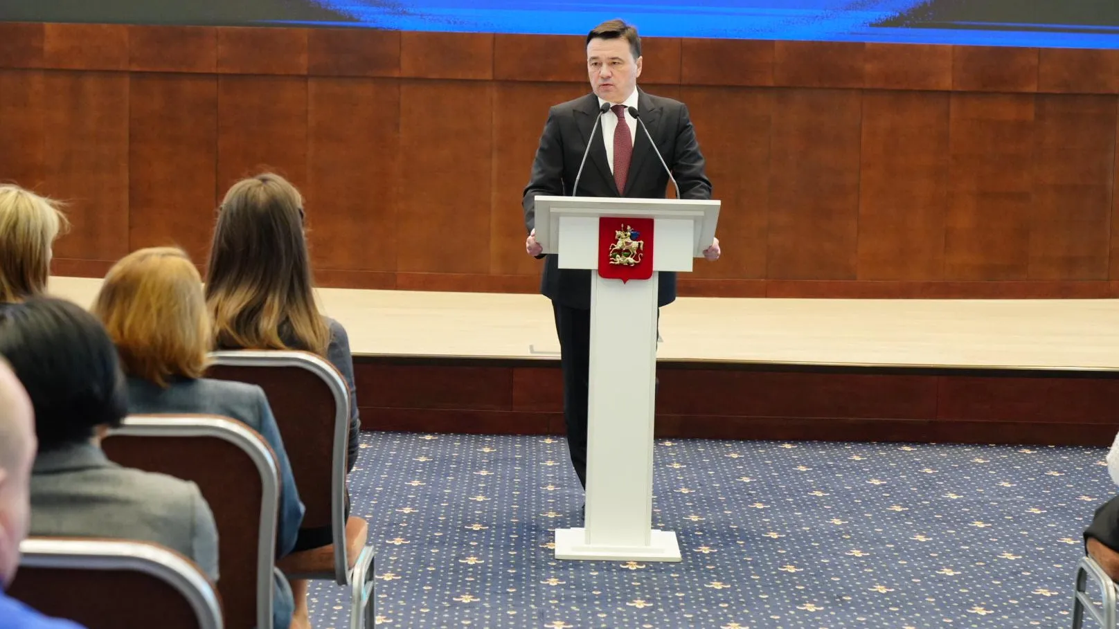 Андрей Воробьев: В Подмосковье 267 семей, которые готовы принять детей из ЛДНР